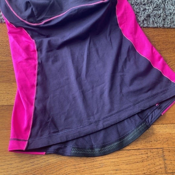Lululemon Spin It To Win It Tank Size 4 (sm) in Black Swan/ Raspberry Glo - Picture 6 of 14